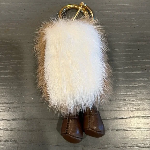 *SOLD* Toast Faux Fur White and Brown Keychain - Picture 4 of 5